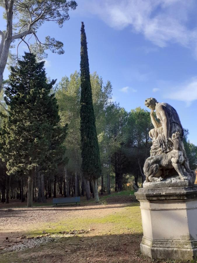 Un Oasis Au Coeur De La Vieille Ville, Classe 4 Etoiles モンペリエ エクステリア 写真
